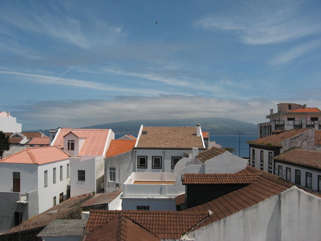 A Casa Do Lado Pensjonat Horta  Pokój zdjęcie
