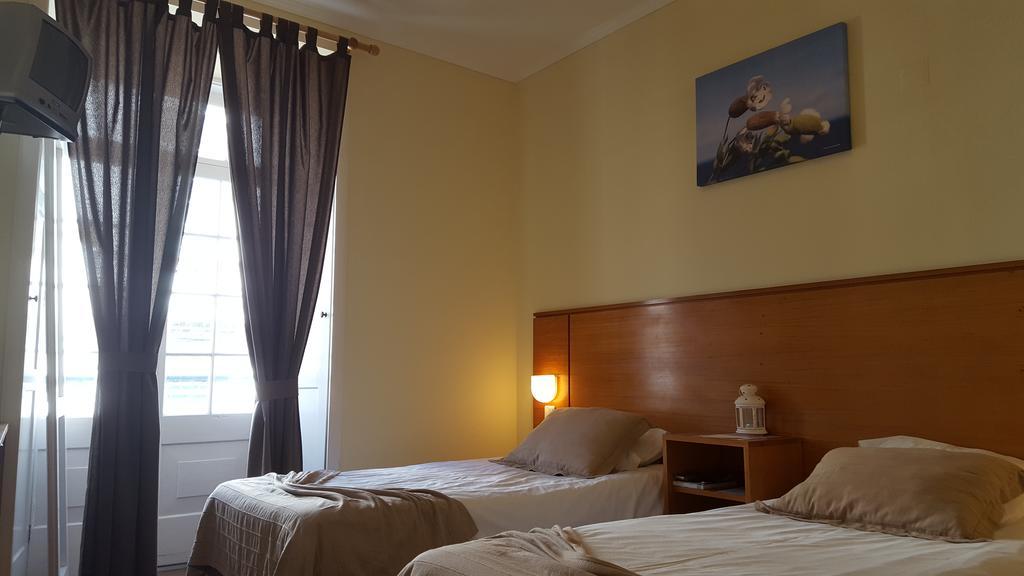 A Casa Do Lado Pensjonat Horta  Zewnętrze zdjęcie